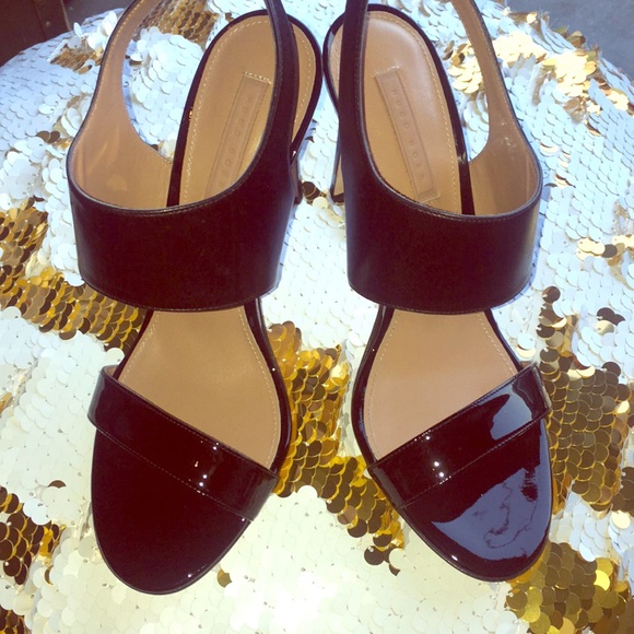 Hugo Boss Shoes - Hugo Boss black heels